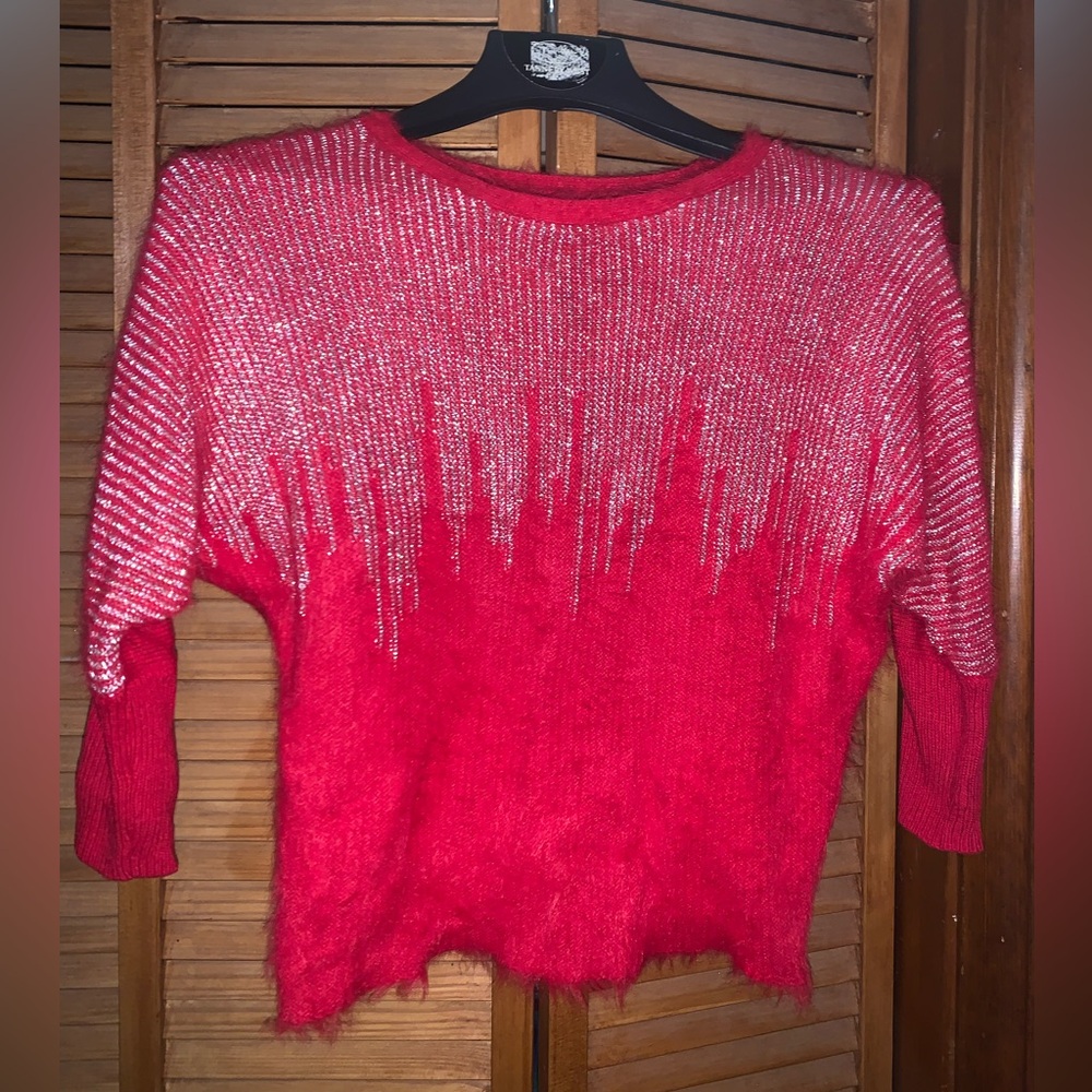 Jennifer Lopez sweater.